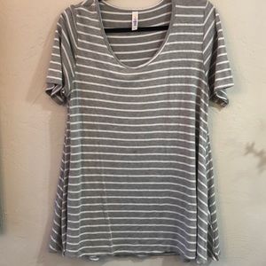 Gray and white stripe LLR perfect t